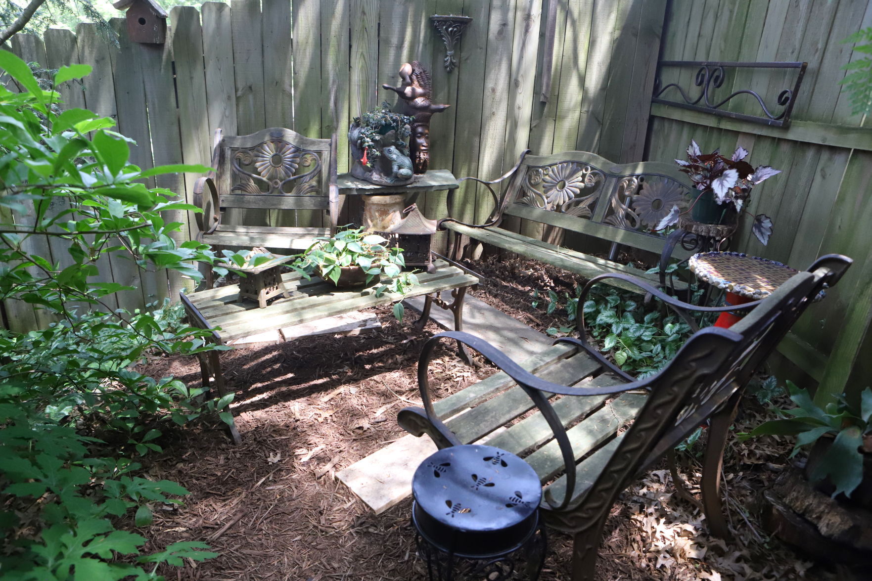 Newark Garden Tour